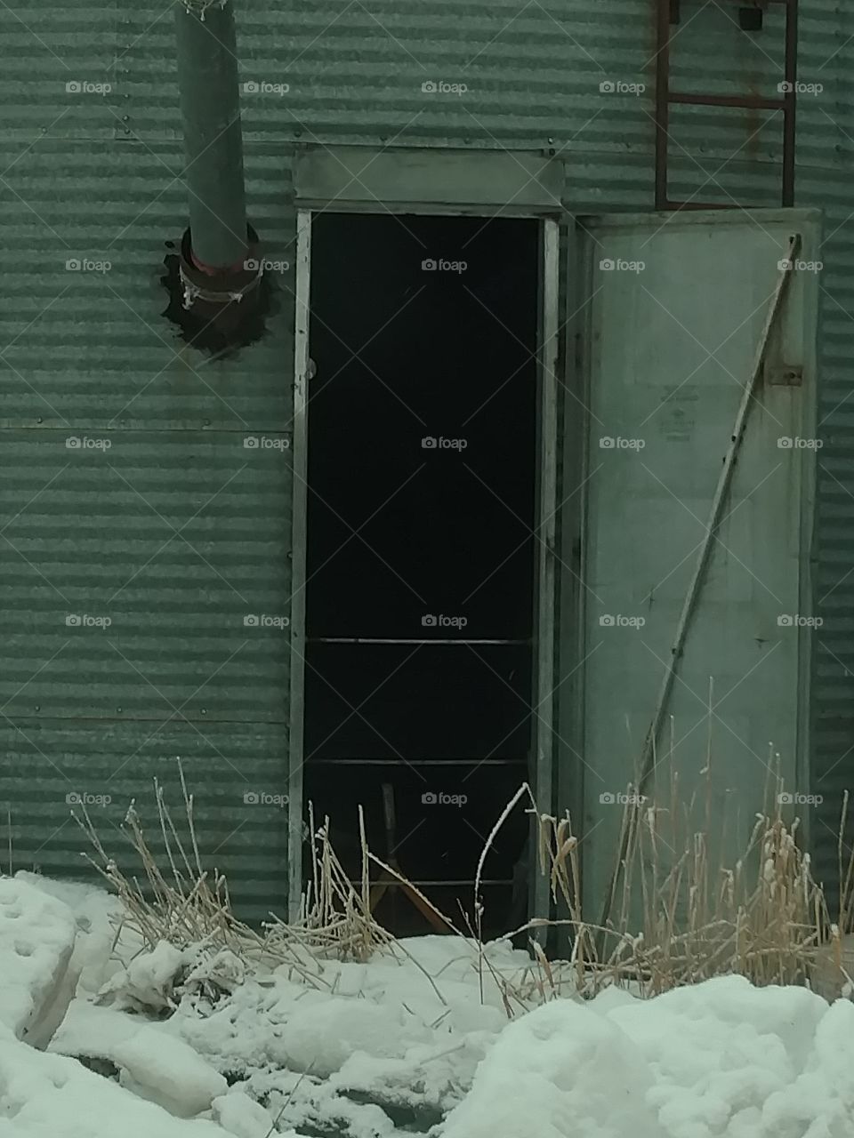 door to a grain bin