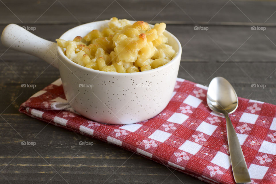 Macaroni and cheese in bowl