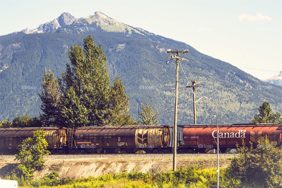 Canadá over railways.