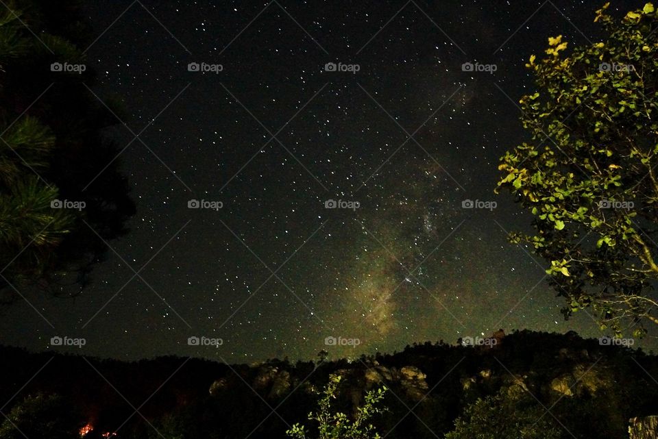 I took this picture on a far town in the middle of la Sierra Tarahumara, I have never seen the Milky Way shining like this. 