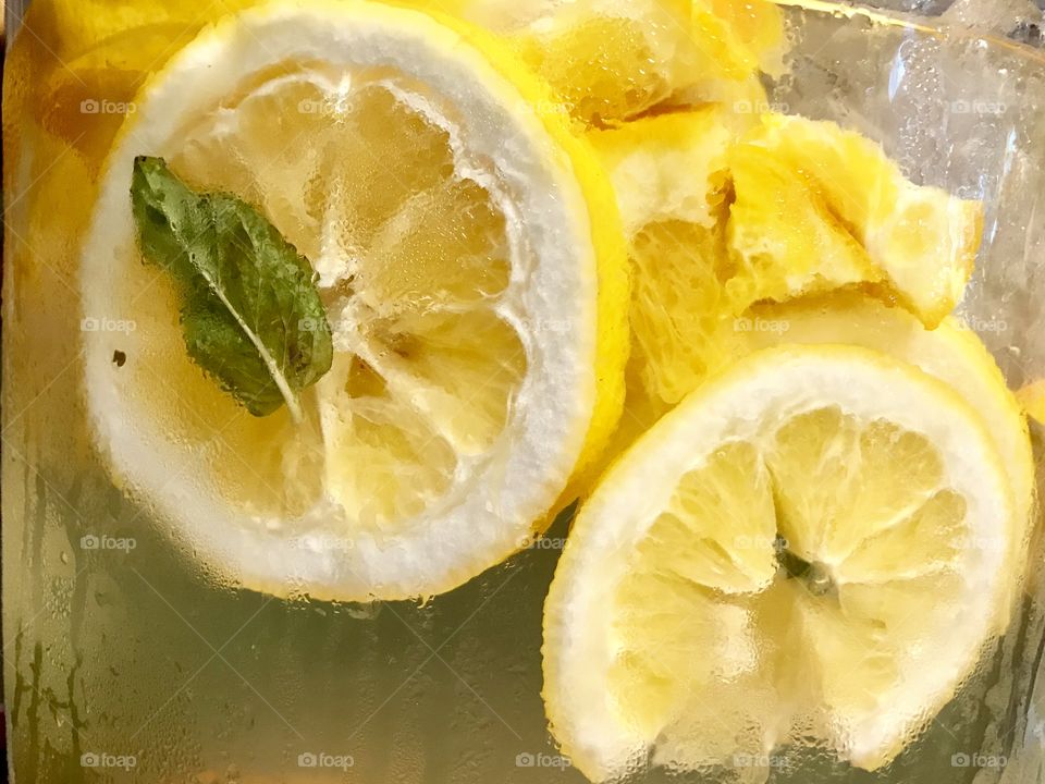 Lemonade for thirsty 