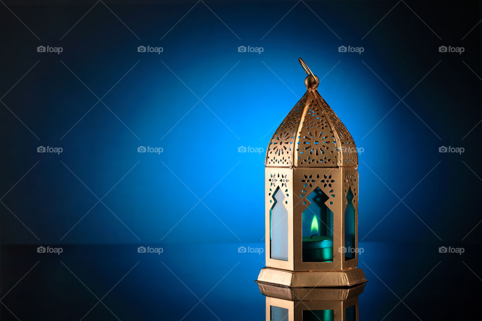 Islamic decorative lamp for Ramadan / eid celebration