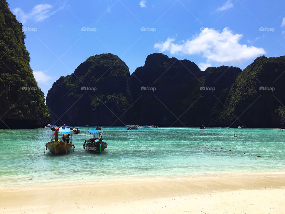 Picturesque sandy beach on Phi-Phi island in Thailand 