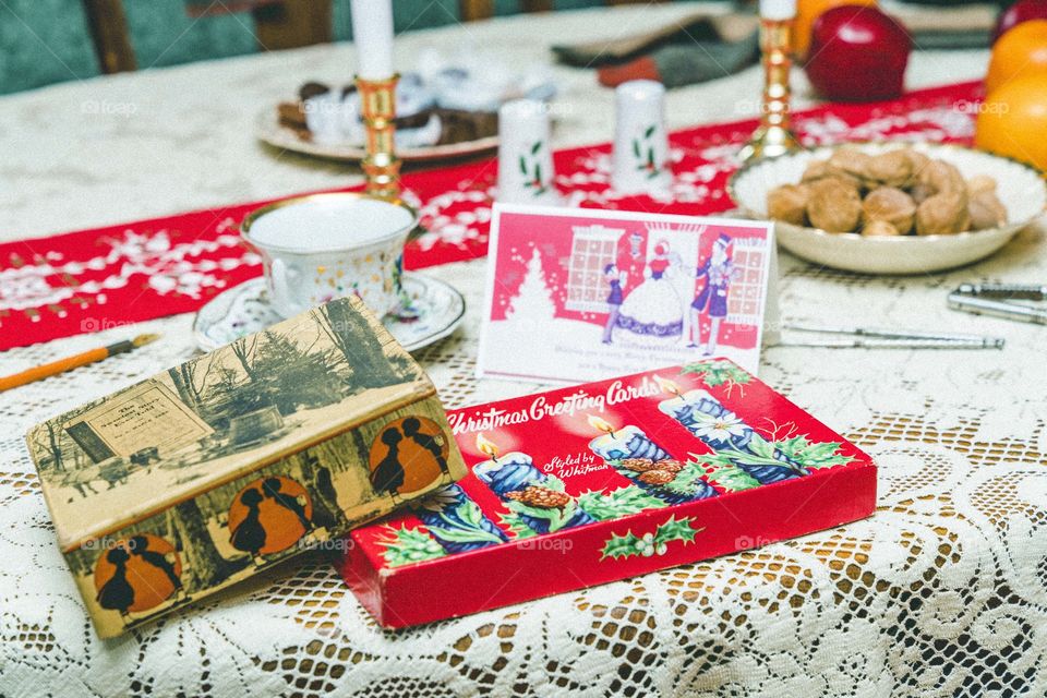 Retro Christmas Table