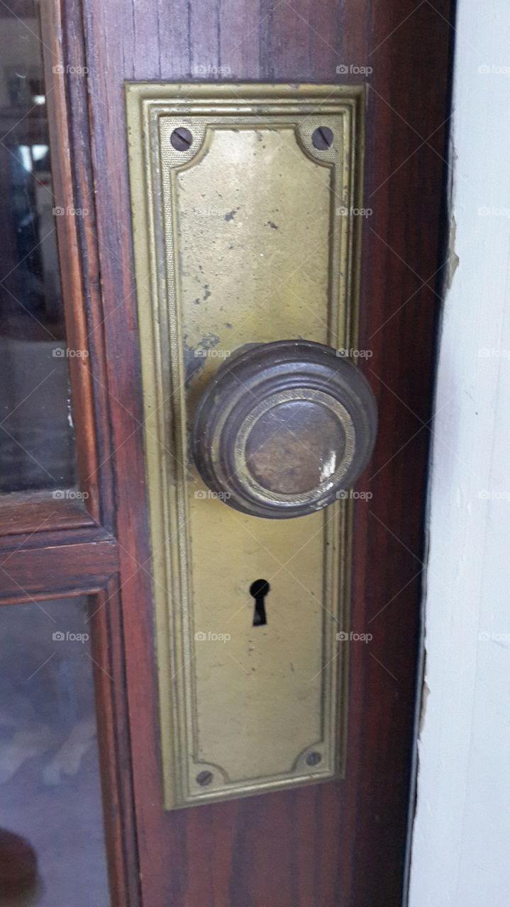 Door knob