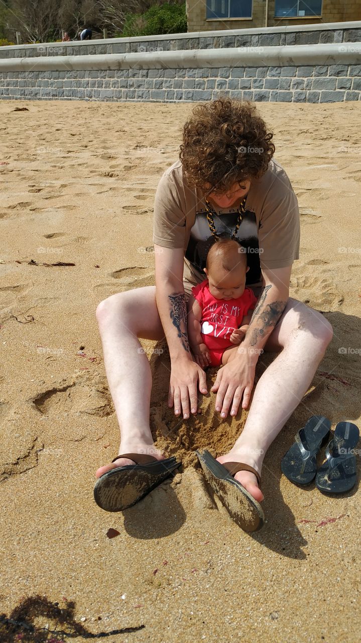 My daughter and her dad is playing on a sunny Valentines day! 💕😍