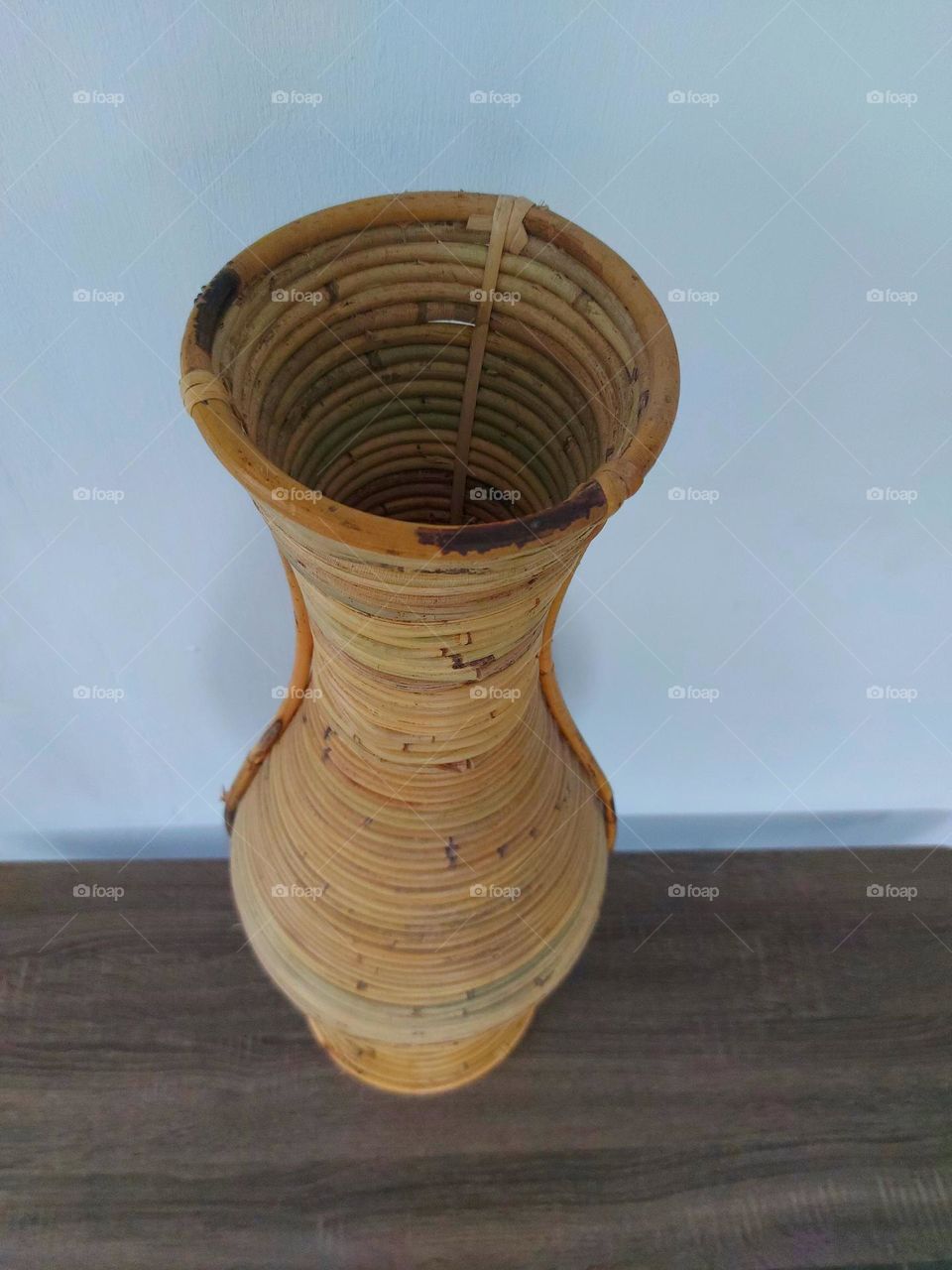 Rattan jars, handmade from rattan