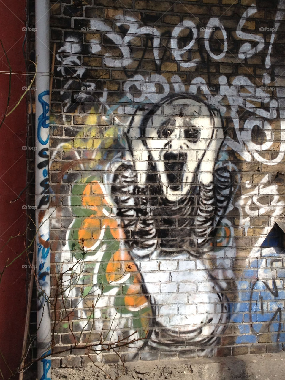 The graffiti scream