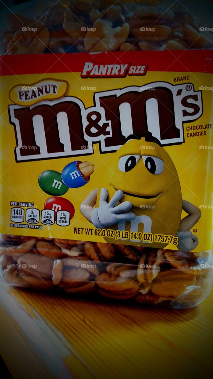 m&m or pecans?