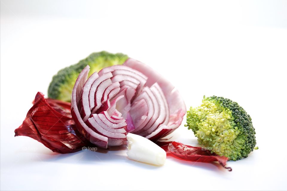 Red onion and broccoli