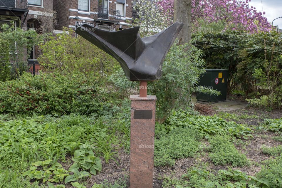 Statue Vlucht 1977  At Abcoude The Netherlands 8-4-2024