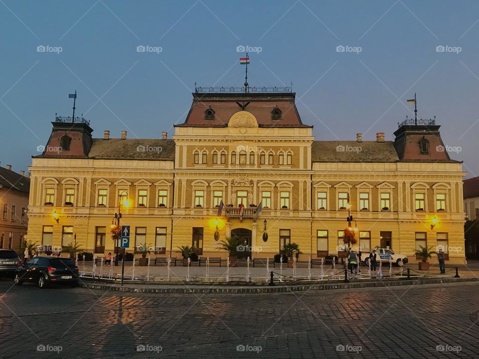 One thing that make us go back to Europe aside from a family is the beautiful structures. “The reflection of yellow lamp surrounded in this building made it special.We will definitely see again the beauty of it someday.”This photo taken in Baja.