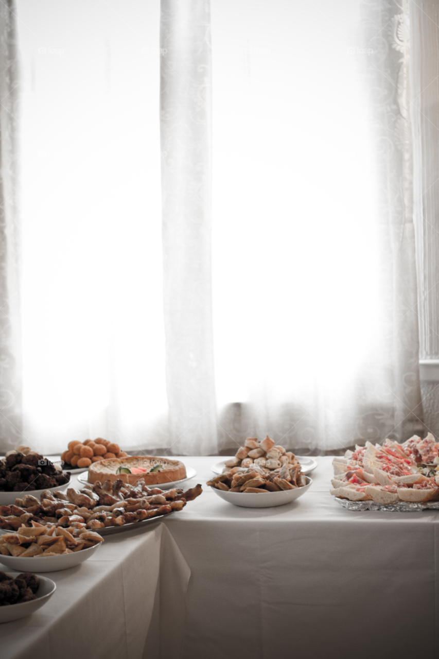 light party happy table by ahilton2007