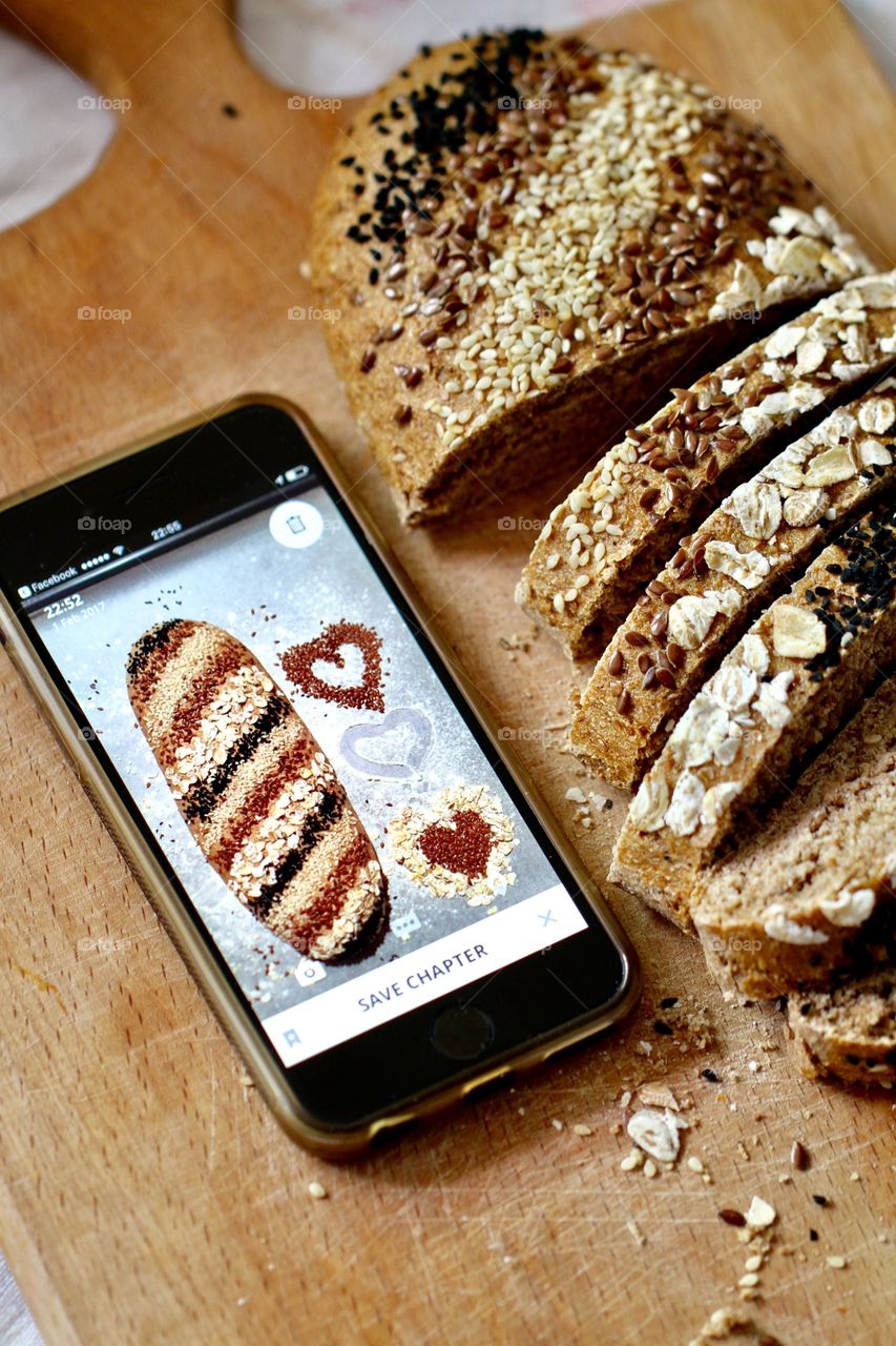 Bread on cutting board captured in Smartphone