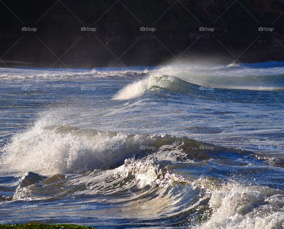 Waves in Australia 