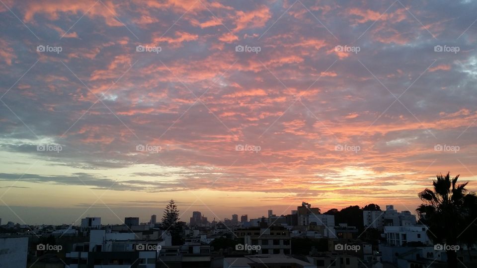 Beautiful sunset!!!
Lima - Perú 
18-04-16