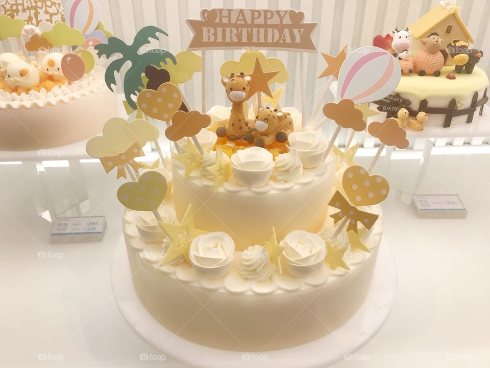 Giraffe birthday cake