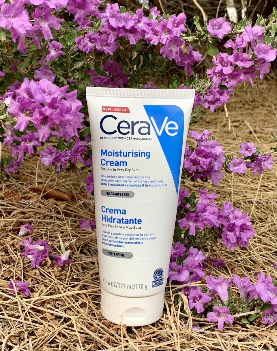 CeraVe Moisturizing Cream 