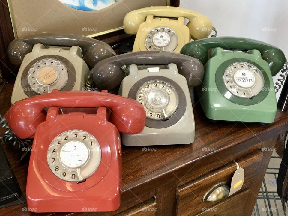 Multicolore vintage phones
