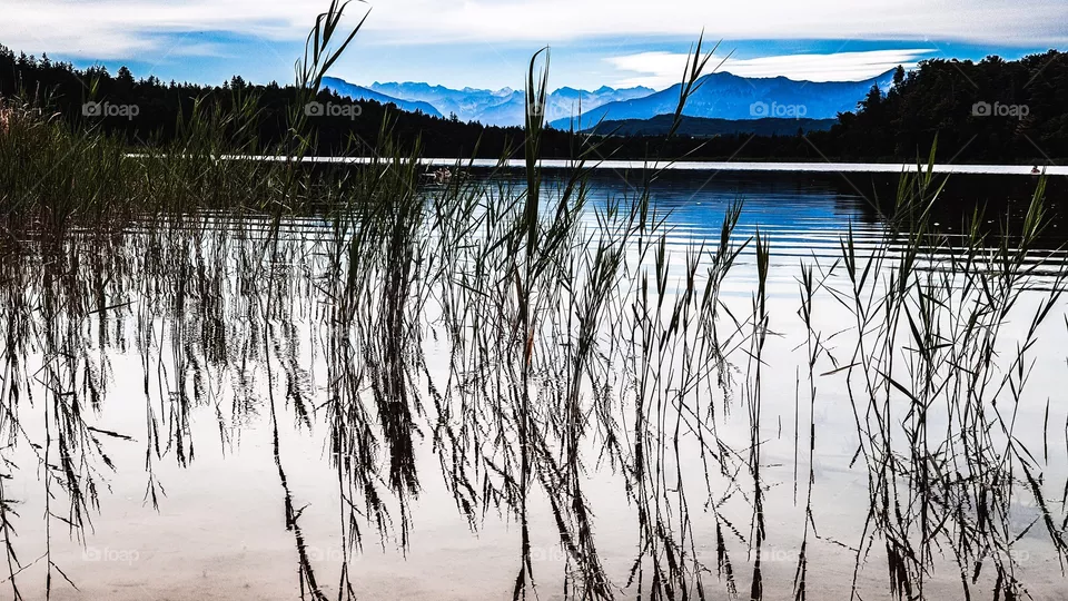 Lake & Mountain