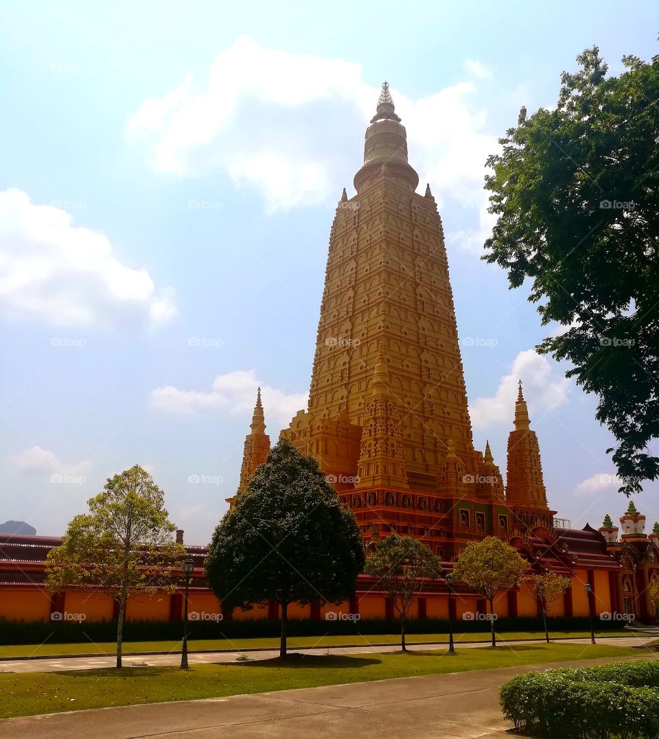 Wat bang thong. Mobile photo.