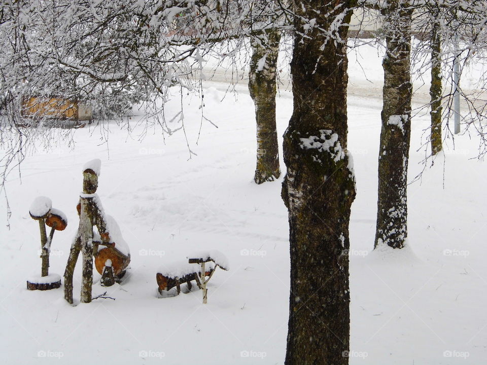 good view from the window out door and Snow White