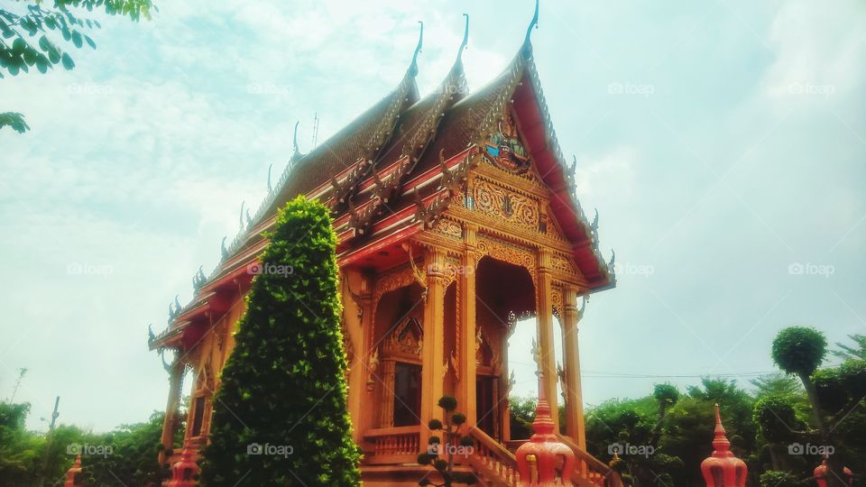 The elegance of Thai temples