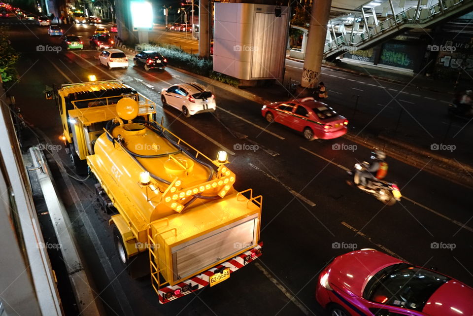 Emergency service truck light traffic