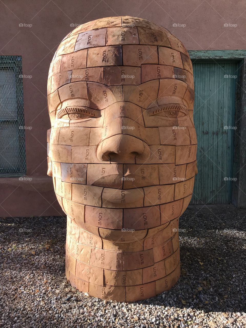 Canyon Road Art Gallery in Santa Fe, “Love” sculpture