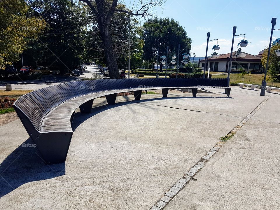 round bench