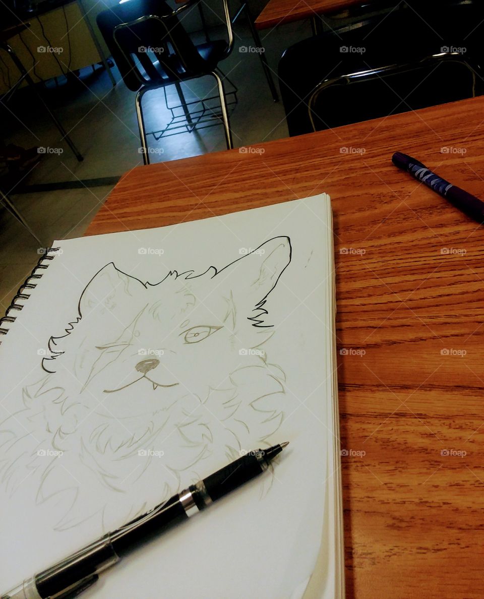 im drawing a wolf doggo