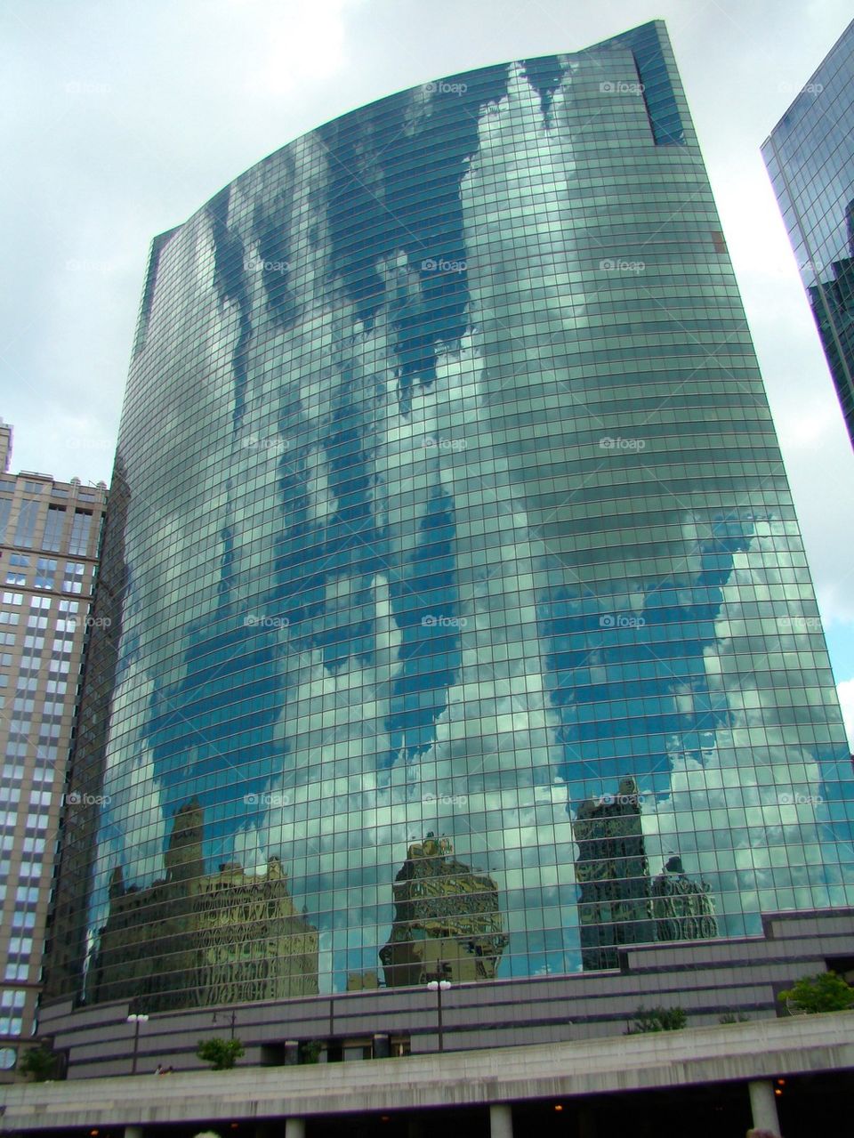 Mirror Building, Chicago, Illinois