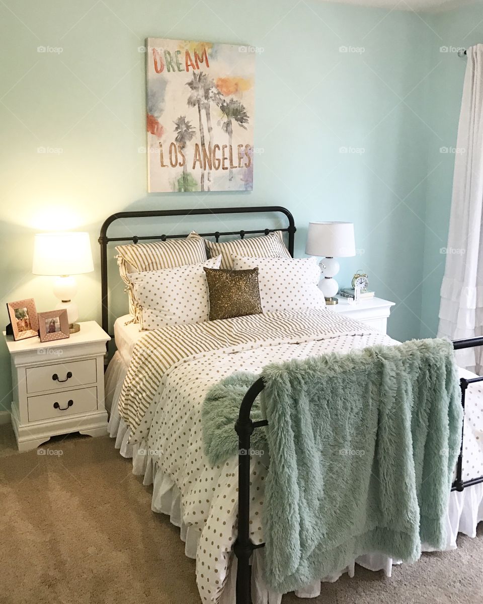 Tween or teen bedroom 