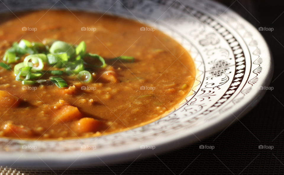 Red lentil coconut soup 