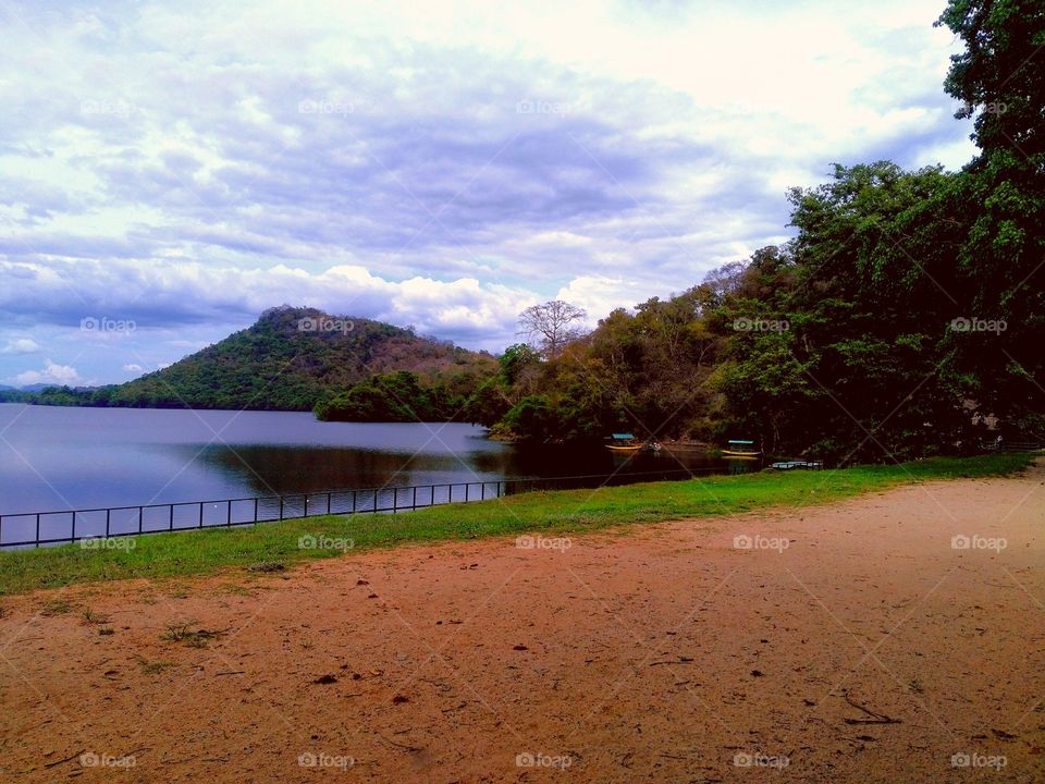 Sri Lanka mahiyanganaya sorabora lake