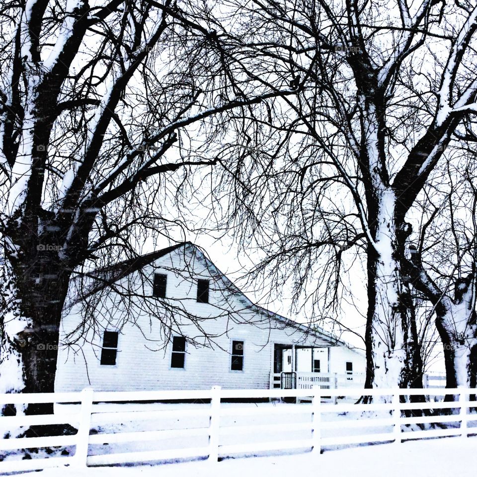 Scenic Amish home !