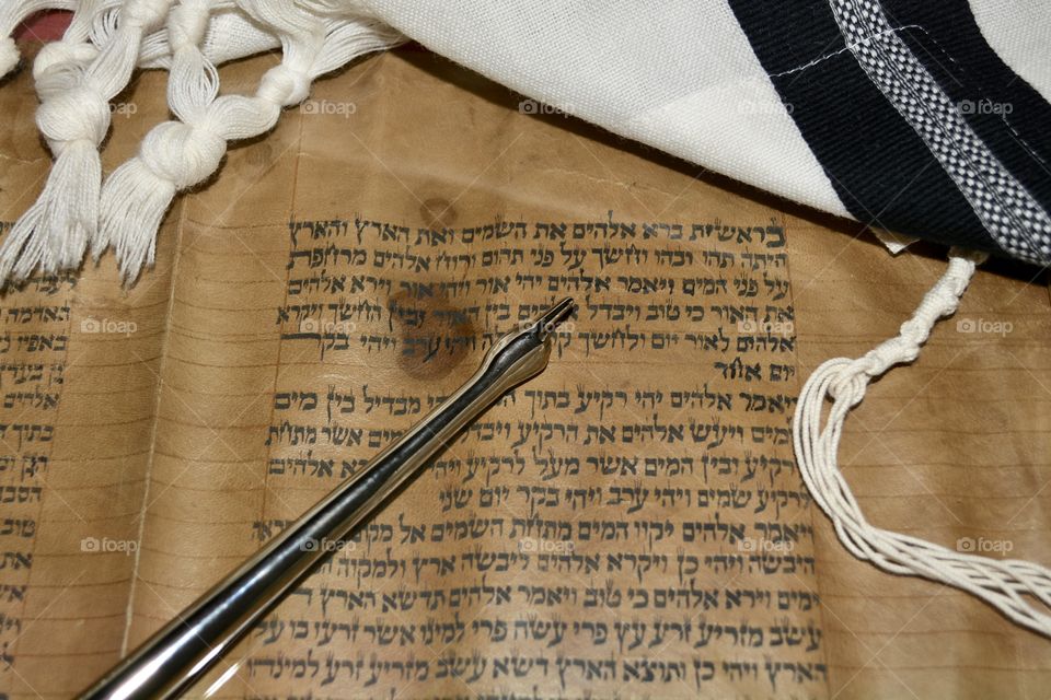 Sefer Torah Jewish Hebrew with Yad