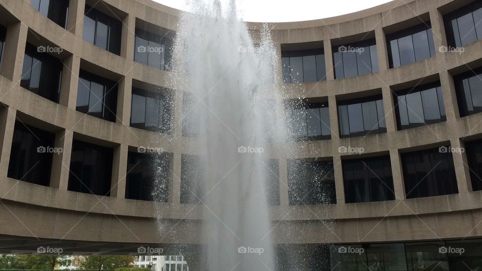 Fountain at the Hirshhorn Museum