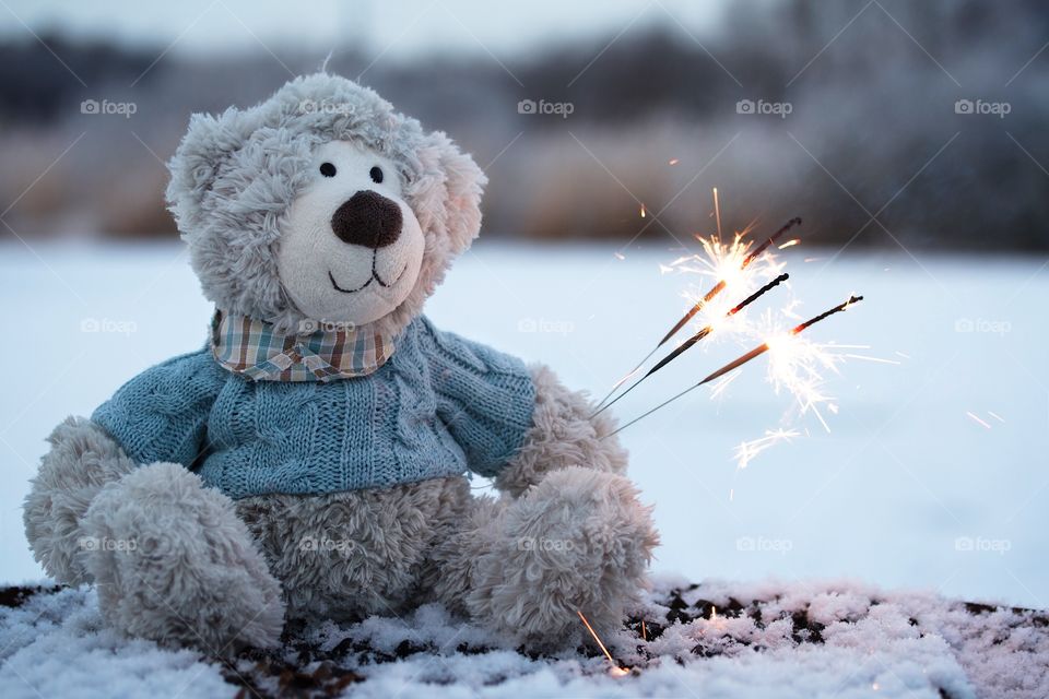 Teddy bear with sparkler 