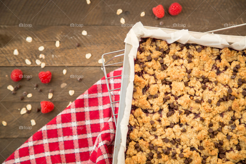 Chocolate Raspberry Oatmeal Bars