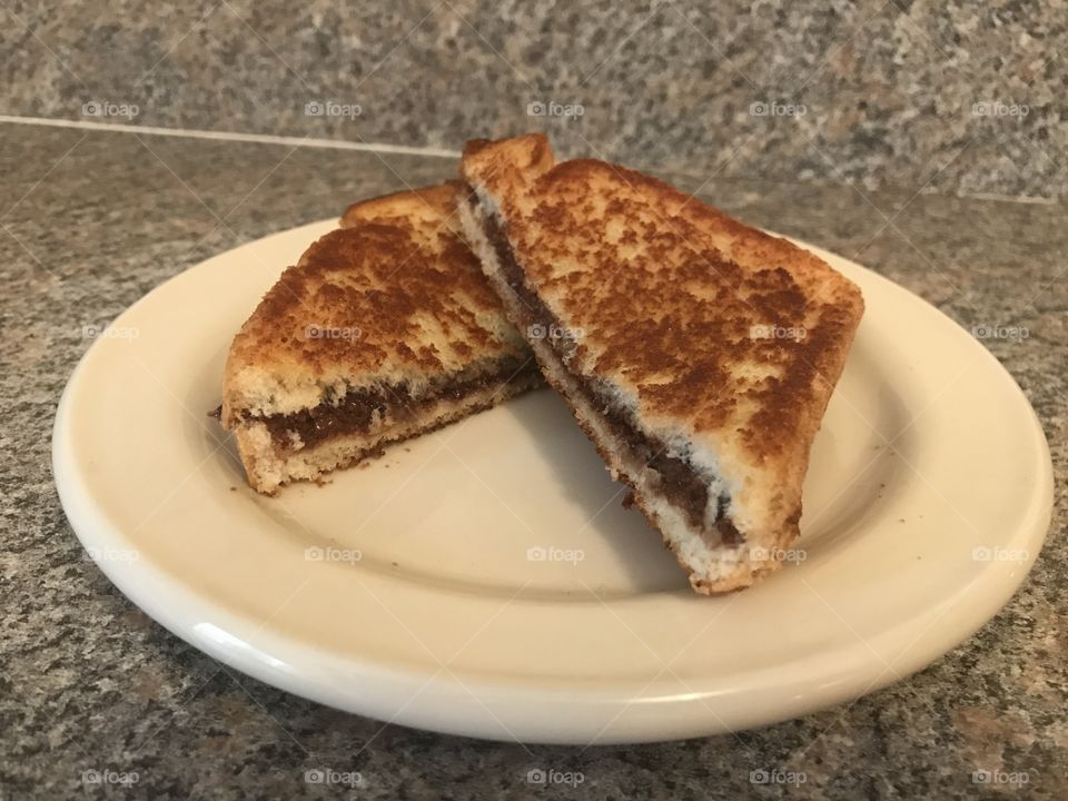 Grilled Nutella 