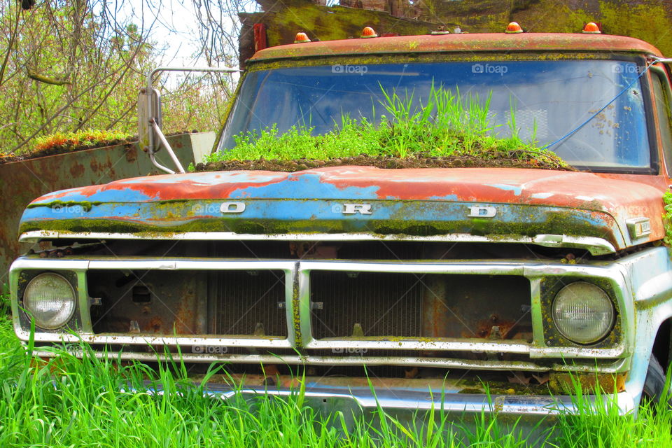 Old beat up truck