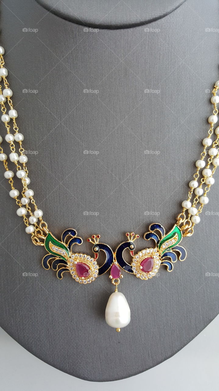 peacock necklace studded with diamonds