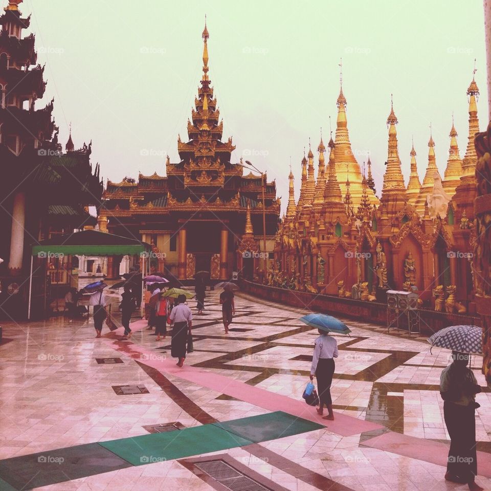 Schwedagon in the rain