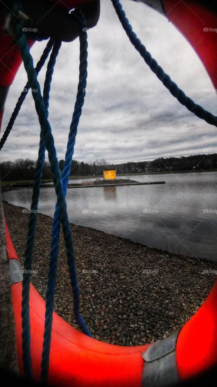 Seeing through a life ring