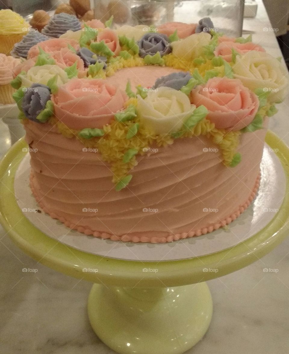 Spring Florals cake decorated