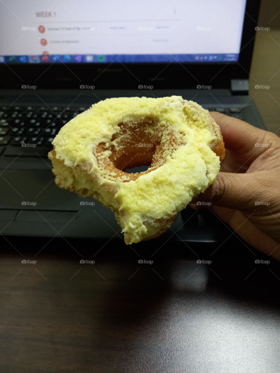 Lets take a break #donut #workingwhilesnacking #onlineclass