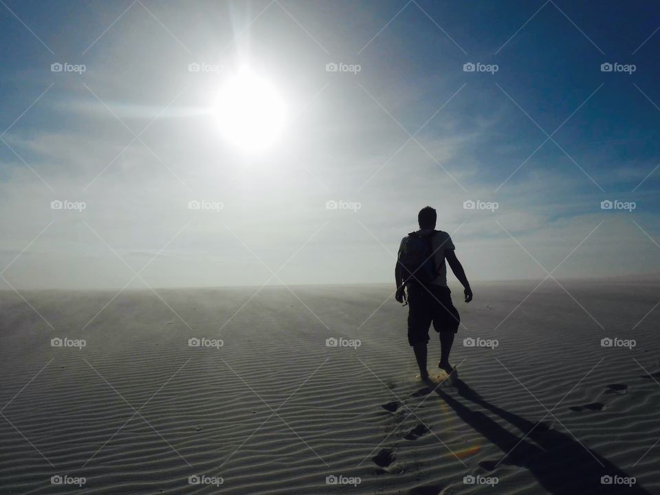 Walking at the sun - Lençóis Maranhenses - Brasil