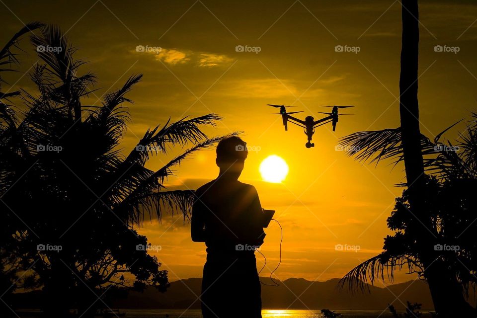 Playing drone 