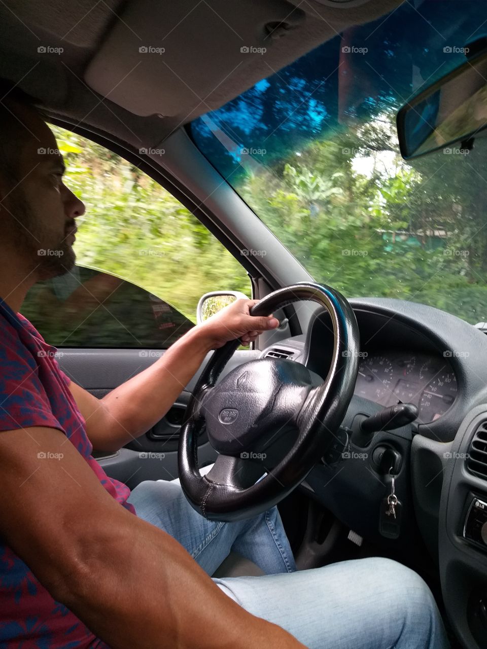 conduciendo auto